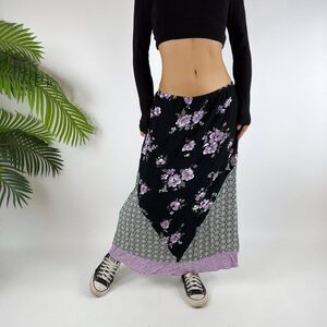 Vintage Y2K Black Fairy Grunge Floral Cottage Patchwork Midi Skirt / Size: M